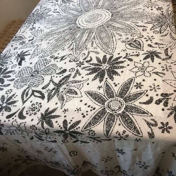 Urban Outfitters Other - New Black white all cotton square Tablecloth